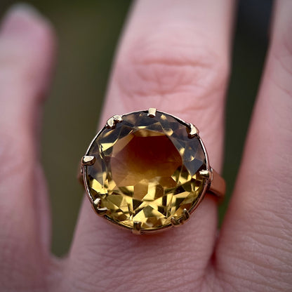 Impressive 15ct Gold Antique Georgian / Early Victorian 12.00ct Citrine Ring