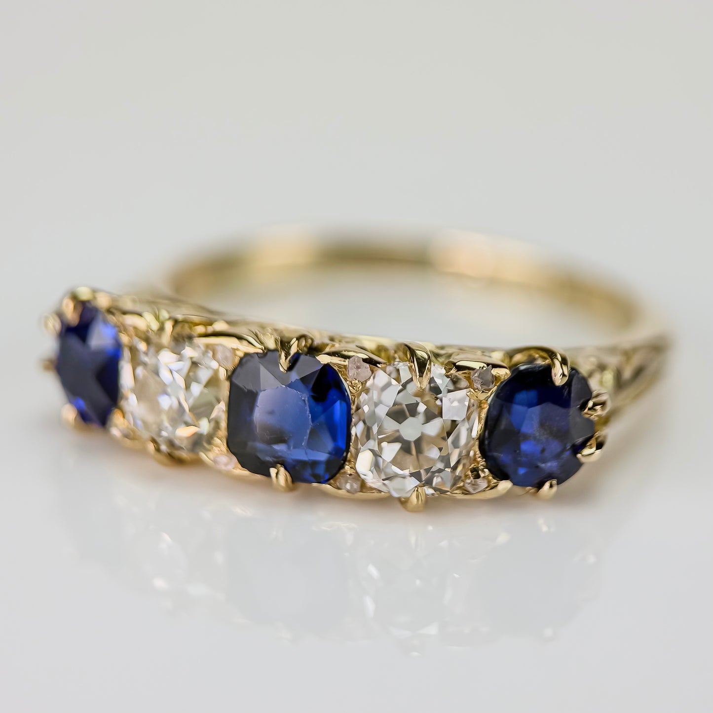 18ct Gold Antique Victorian 1.5ct Sapphire & 1ct Old Cut Diamond Five Stone Ring