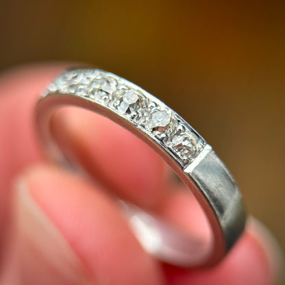 18CT White Gold 0.42ct Old Cut Diamond Half Eternity Band Ring Size N 1/2 4.5g