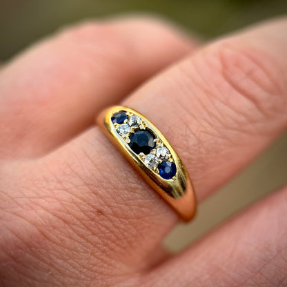 18ct Gold Sapphire & Old Cut Diamond gypsy Ring Heavy 5.4 grams Size R