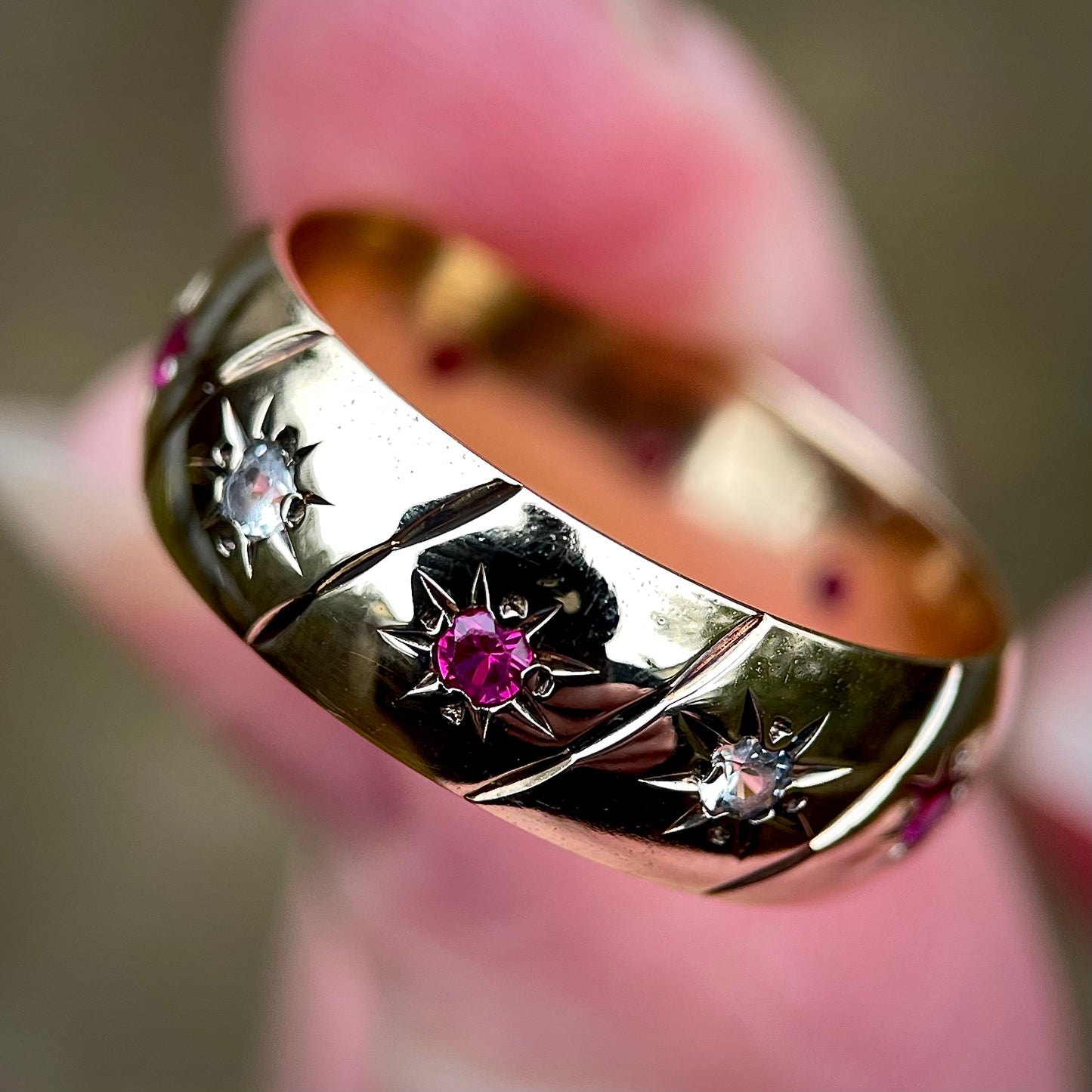 9CT Gold Fully Hallmarked Ruby & Spinel Eternity Band Gypsy Ring Size R 1/2