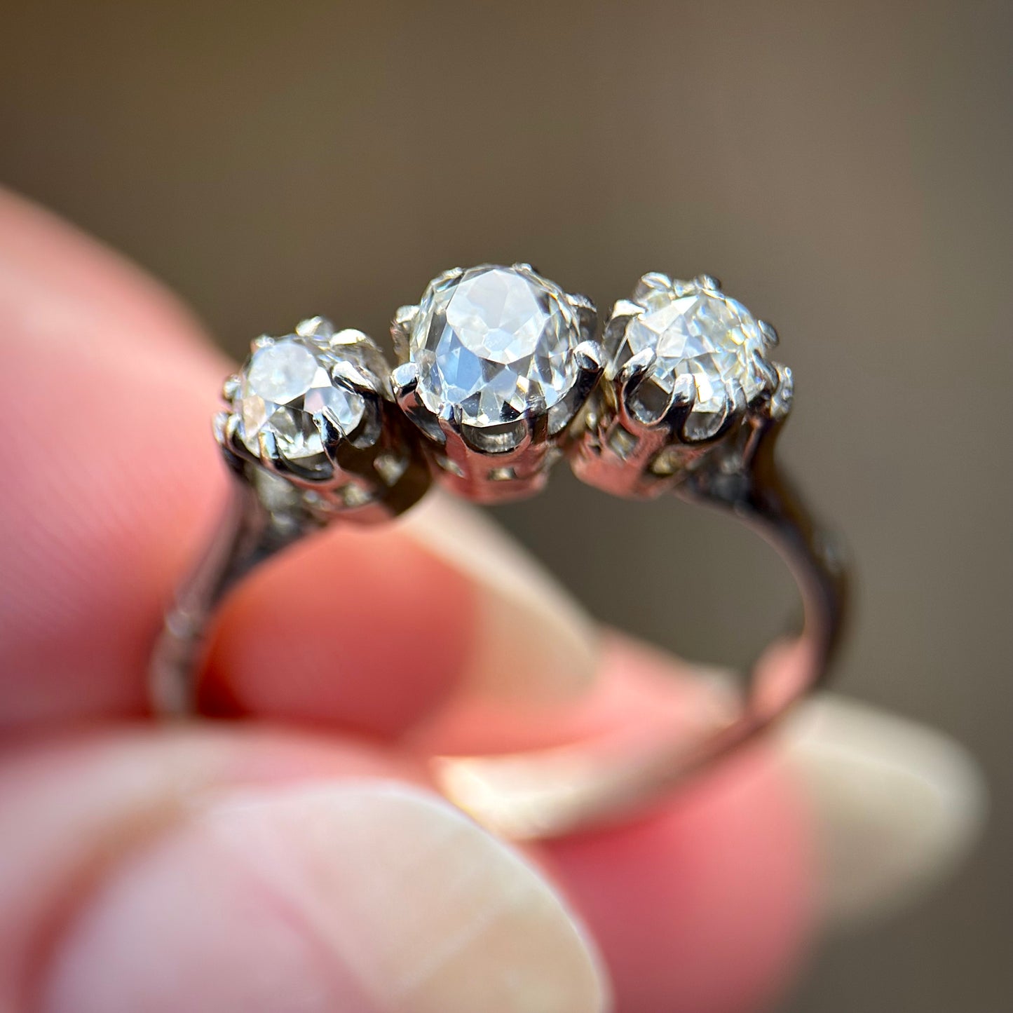 18ct Gold Antique 0.75ct Old Cut Diamond three Stone trilogy ring