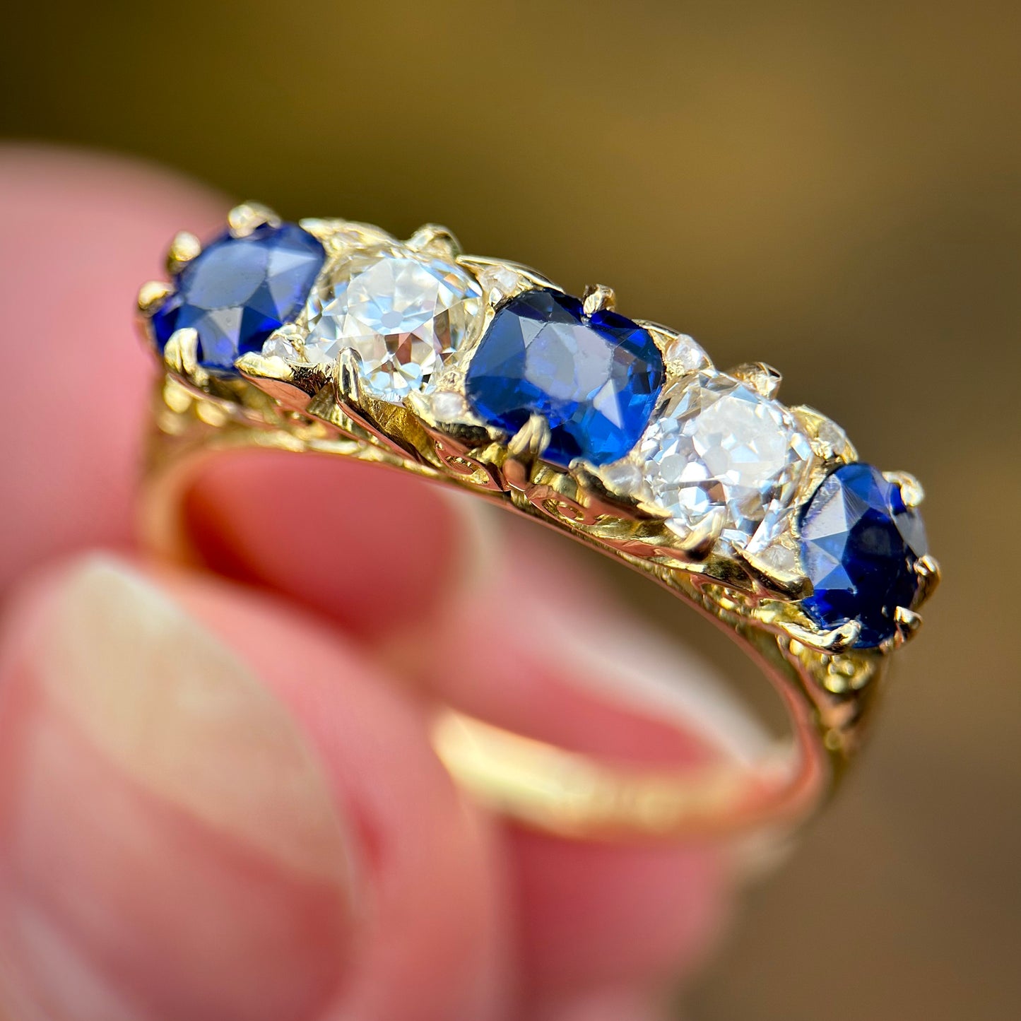 18ct Gold Antique Victorian 1.5ct Sapphire & 1ct Old Cut Diamond Five Stone Ring