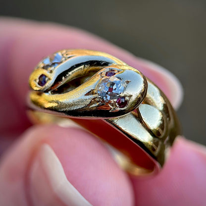 18CT Gold Antique Old Cut Diamond & Ruby Double Headed Snake Ring Heavy 9.6g