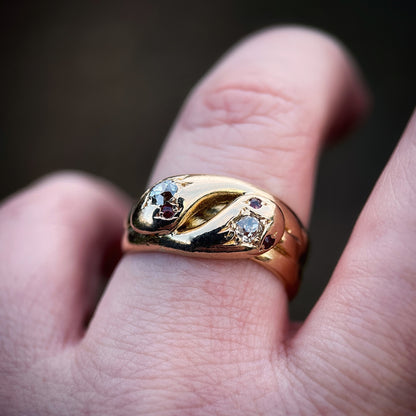 18CT Gold Antique Old Cut Diamond & Ruby Double Headed Snake Ring Heavy 9.6g