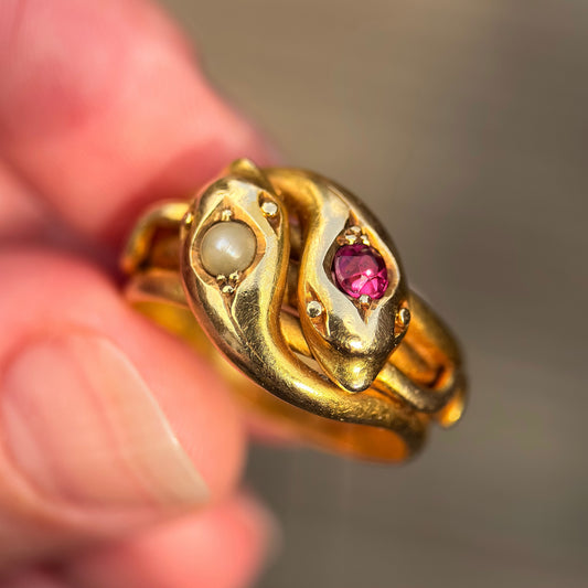 Museum Quality 18CT Gold Antique Victorian 1890 Double Headed Snake Ring