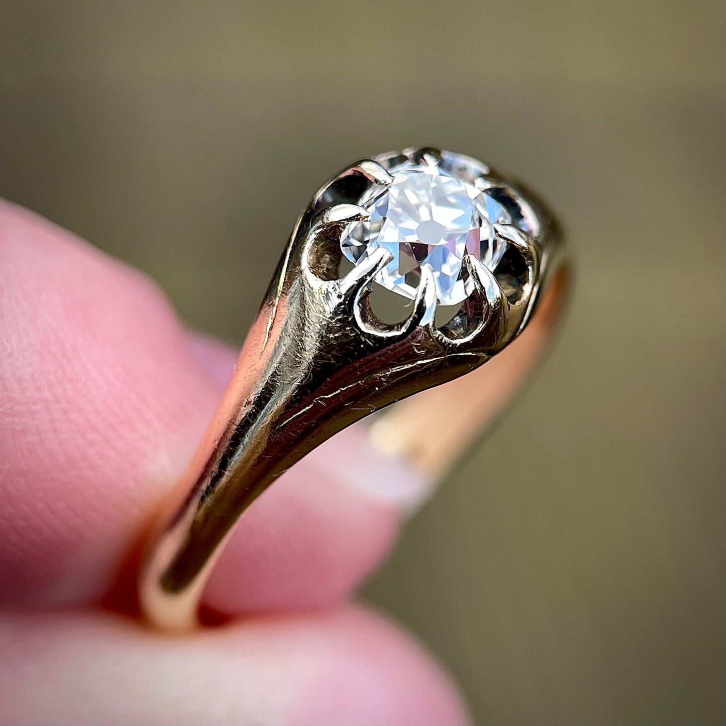 RARE 18ct Gold Antique 0.80ct Old Cut Peruzzi Diamond Solitaire Gypsy Ring