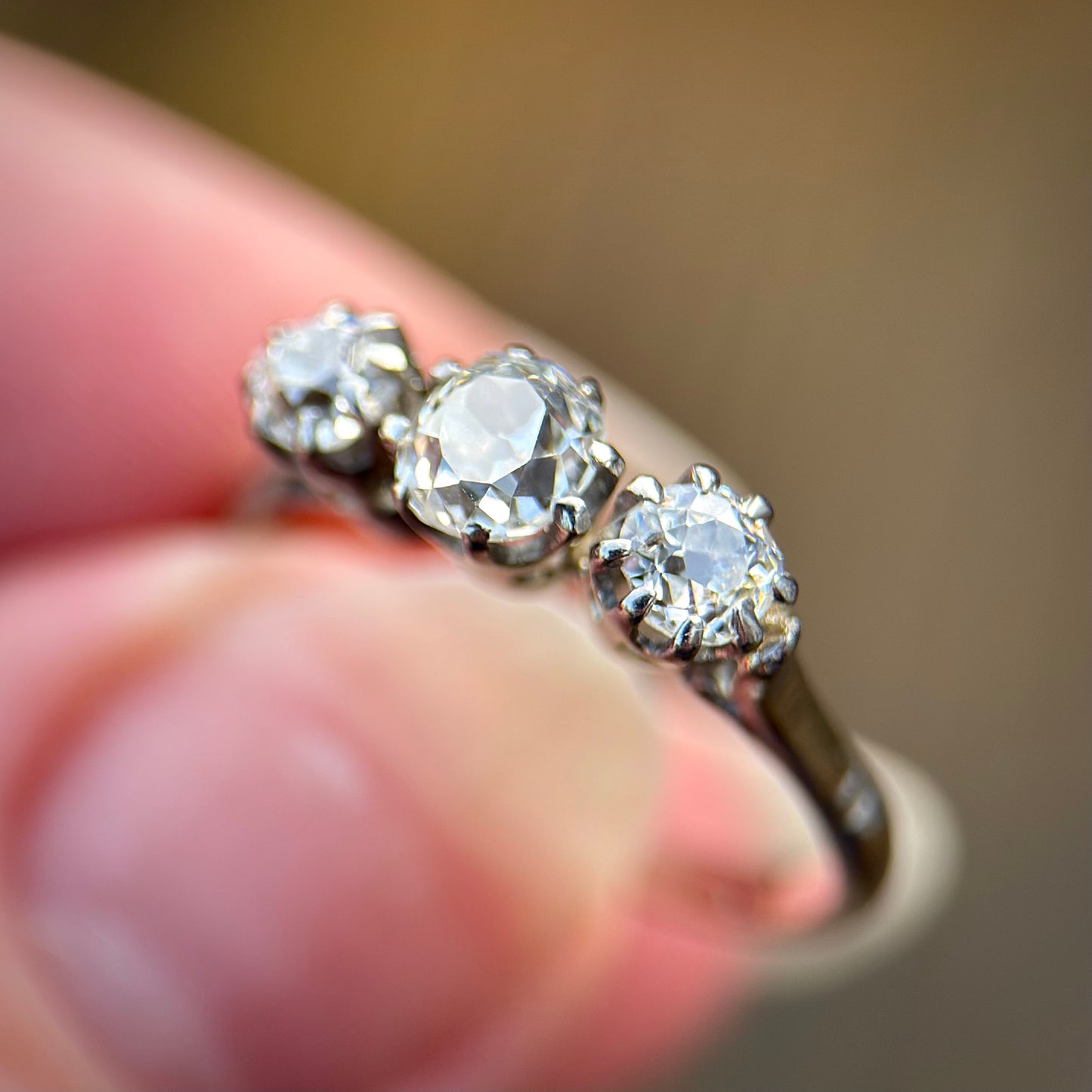 18ct Gold Antique 0.75ct Old Cut Diamond three Stone trilogy ring