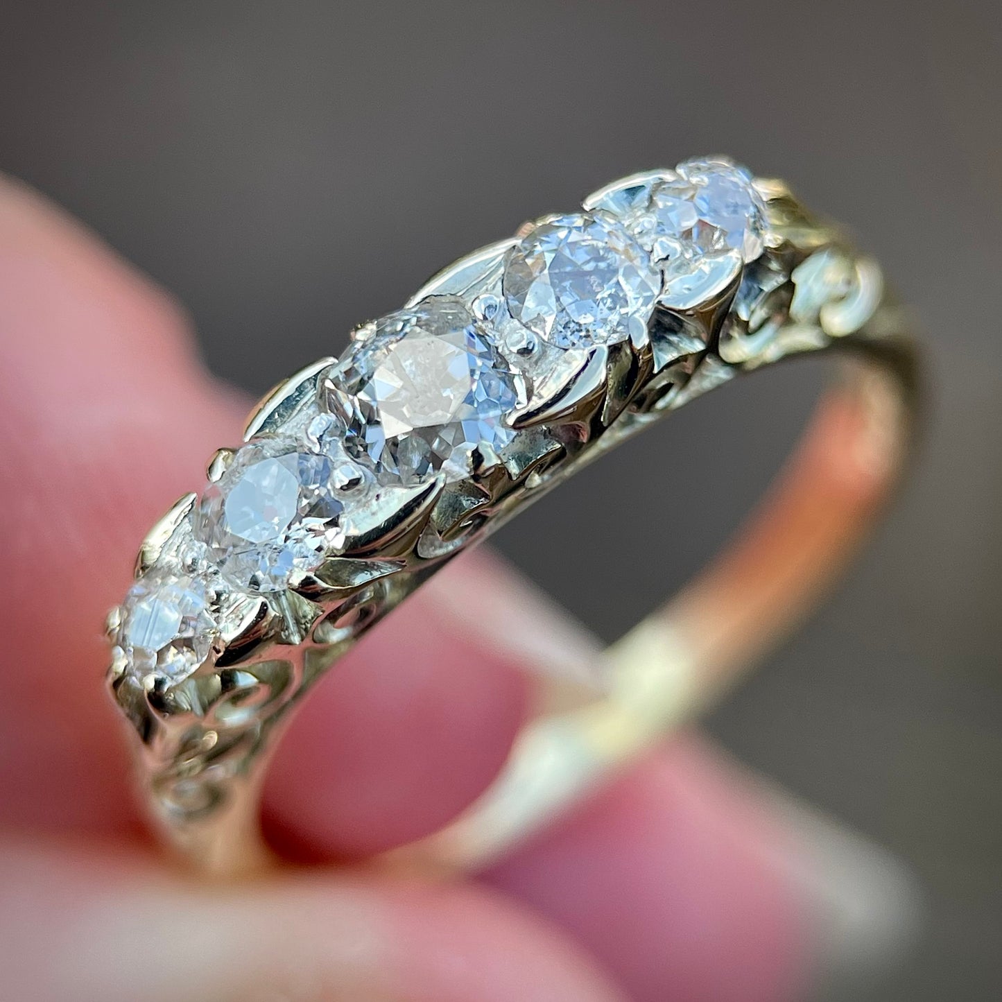18ct Gold Antique Victorian 0.75ct Old Cut Diamond 5 Stone Ring