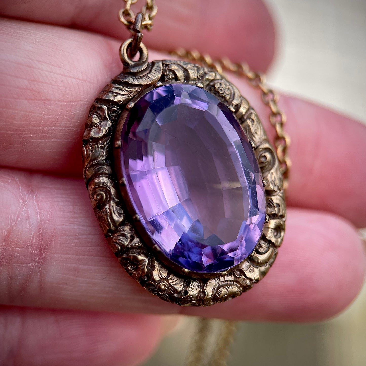 Antique Georgian / Early Victorian Chased Gold Amethyst Pendant 9CT Gold Chain