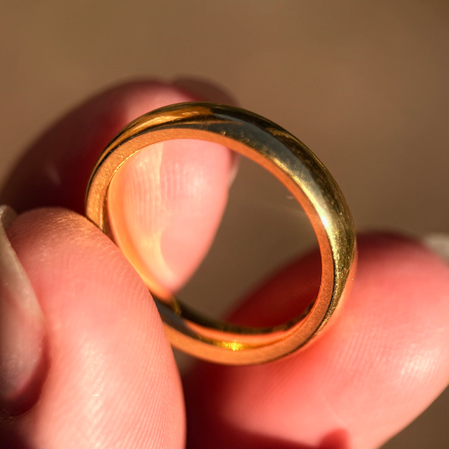 Antique Fully Hallmarked 22CT Gold Wedding ring band Size K Heavy 6.6 grams