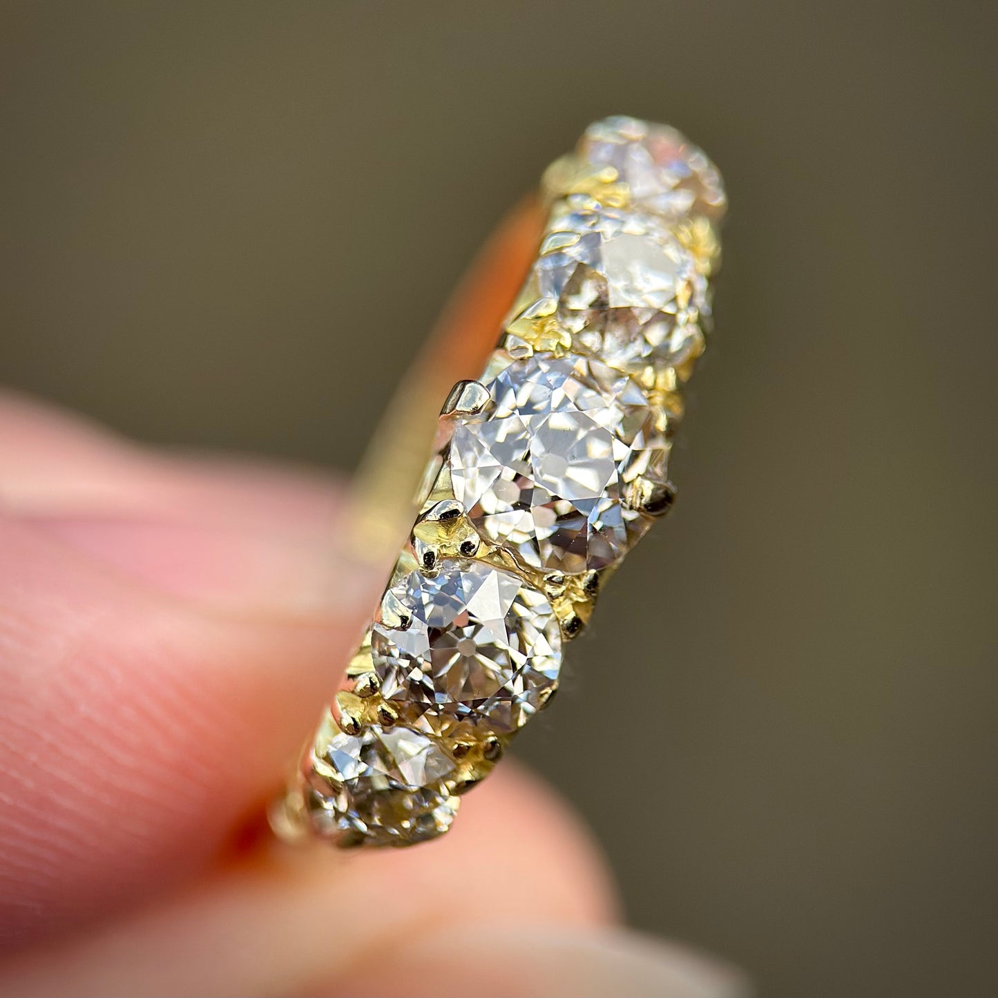 18ct Gold 1.625ct Antique Fully Hallmarked Old Cut Diamond Five Stone Ring