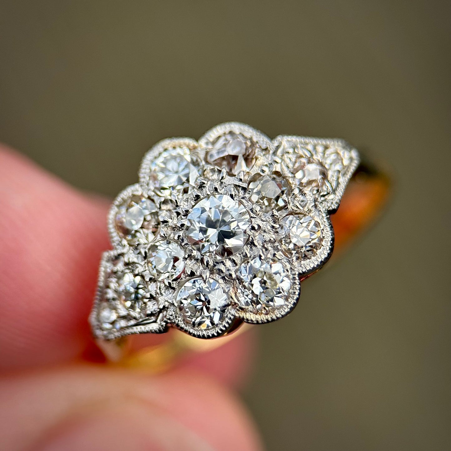 18ct Gold Antique Edwardian 0.75ct Old Cut Diamond Daisy Cluster Ring