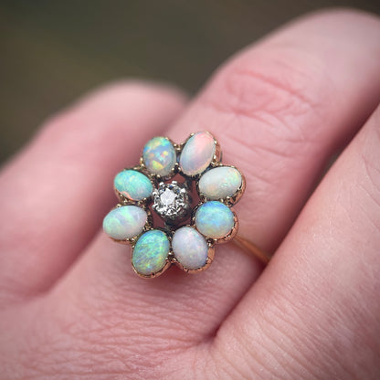 18CT Gold Antique Opal & Old cut diamond Flower Cluster Daisy Ring Size N 1/2