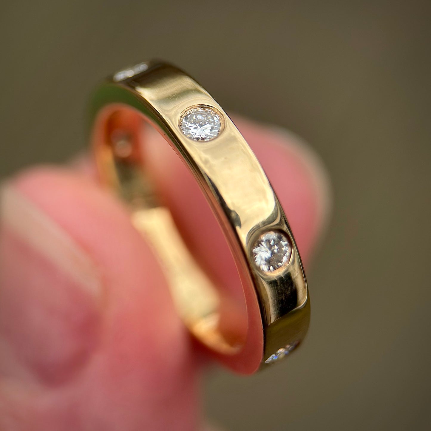 18ct Gold Fully Hallmarked Diamond Five Stone Half Eternity Ring Size K 1/2 4.6g