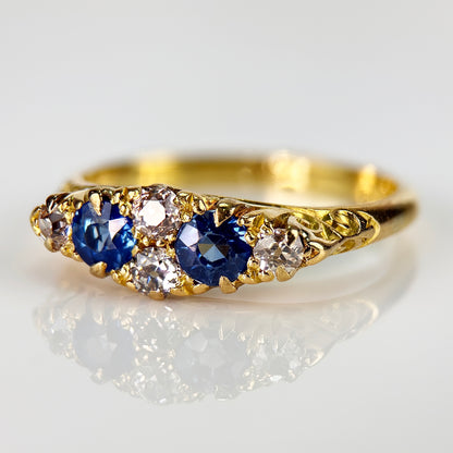 18ct Antique 0.50ct Sapphire & 0.30ct Old Cut Diamond Gold Ring 3.8 grams