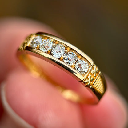 18ct Gold Antique Victorian 0.30CT Old Cut Diamond Five Stone Ring Size J