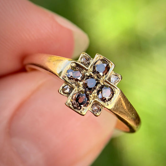 18ct Gold Georgian Antique Fancy Old Cut Diamond Cross Cluster Ring
