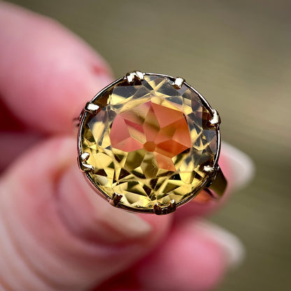 Impressive 15ct Gold Antique Georgian / Early Victorian 12.00ct Citrine Ring
