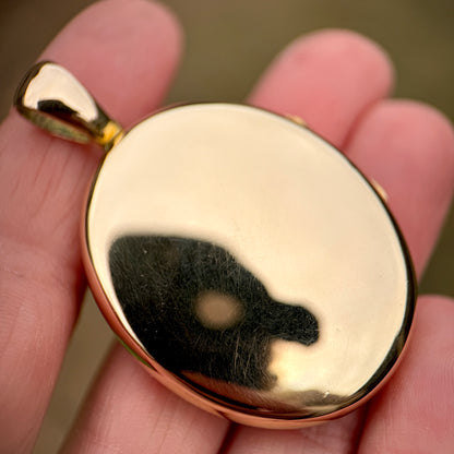 Large 15CT Gold Antique Victorian Horse shoe Pendant Memorial Locket 22.8 grams