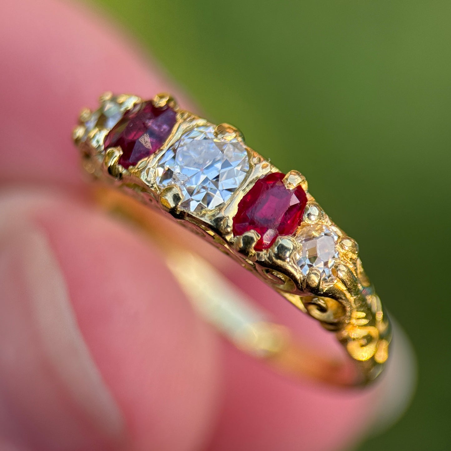 Antique Victorian Old Cut Diamond & Ruby Five 5 stone 18ct Gold Ring Size L