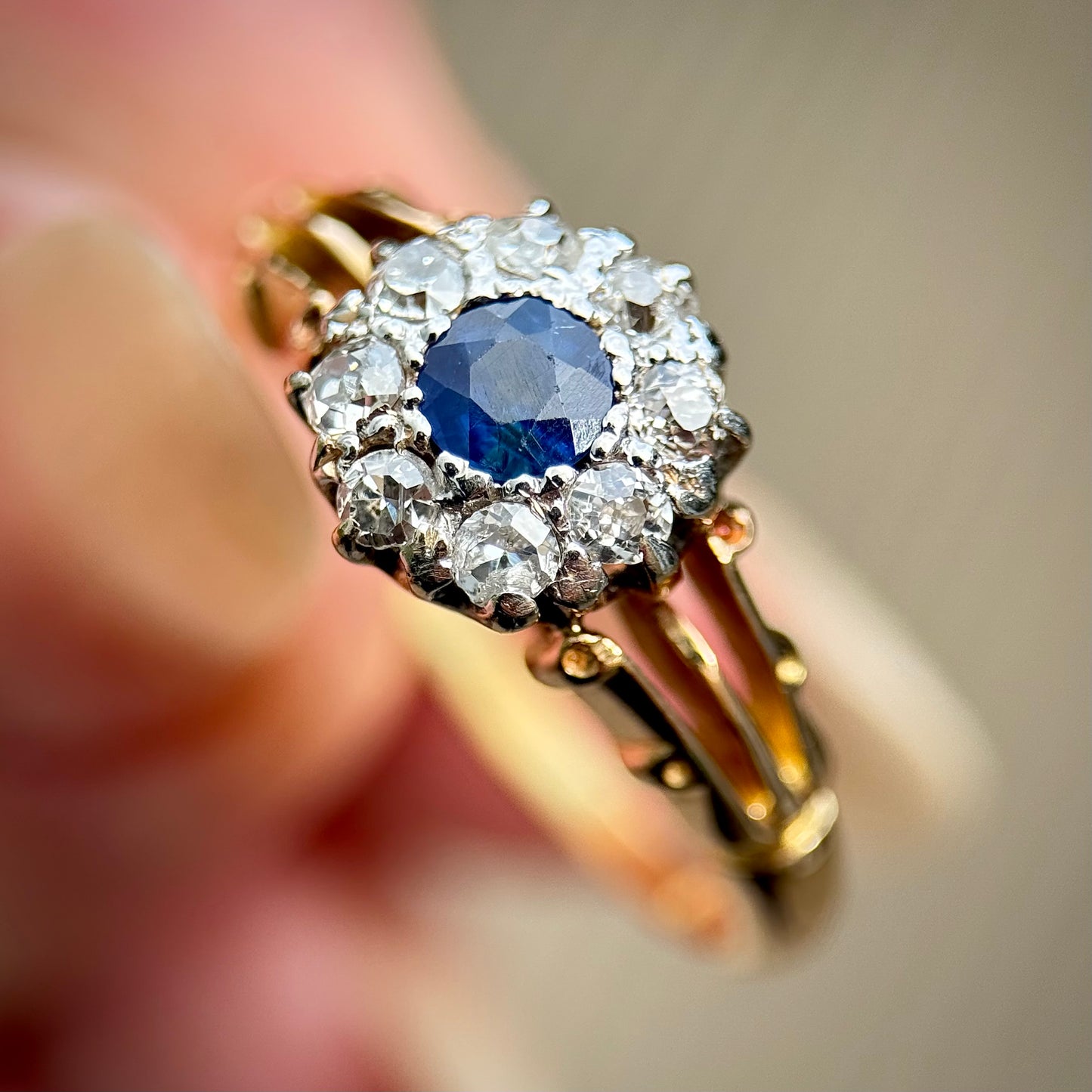 18CT Gold Antique 0.25ct Sapphire & 0.32ct Old Cut Diamond Cluster Ring