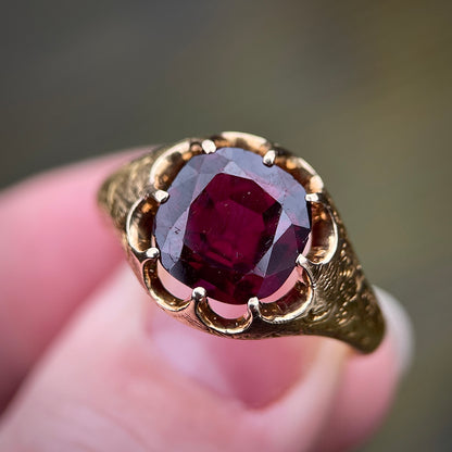 18ct Gold Antique Victorian Fully Hallmark Almandine Garnet Solitaire Gypsy Ring
