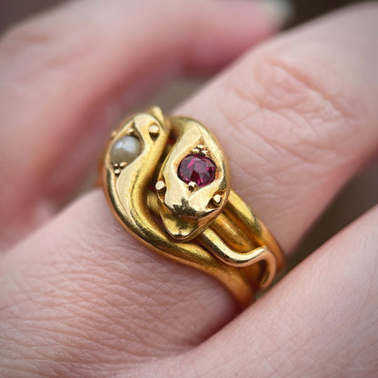 Museum Quality 18CT Gold Antique Victorian 1890 Double Headed Snake Ring