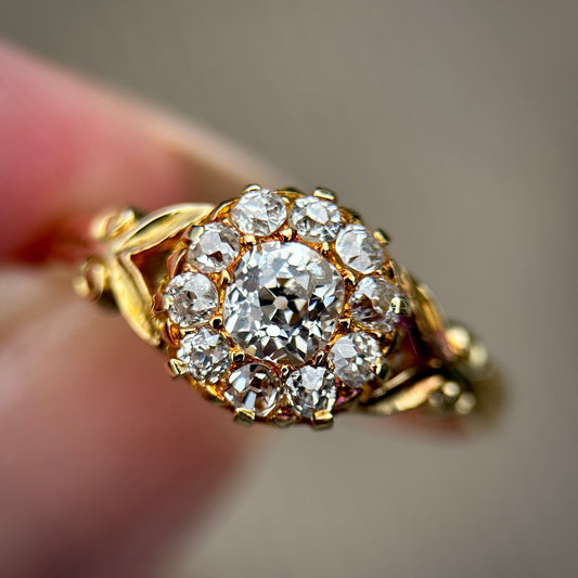 18ct Gold Antique 0.65ct Old Cut Diamond cluster daisy Ring Size M 1/2