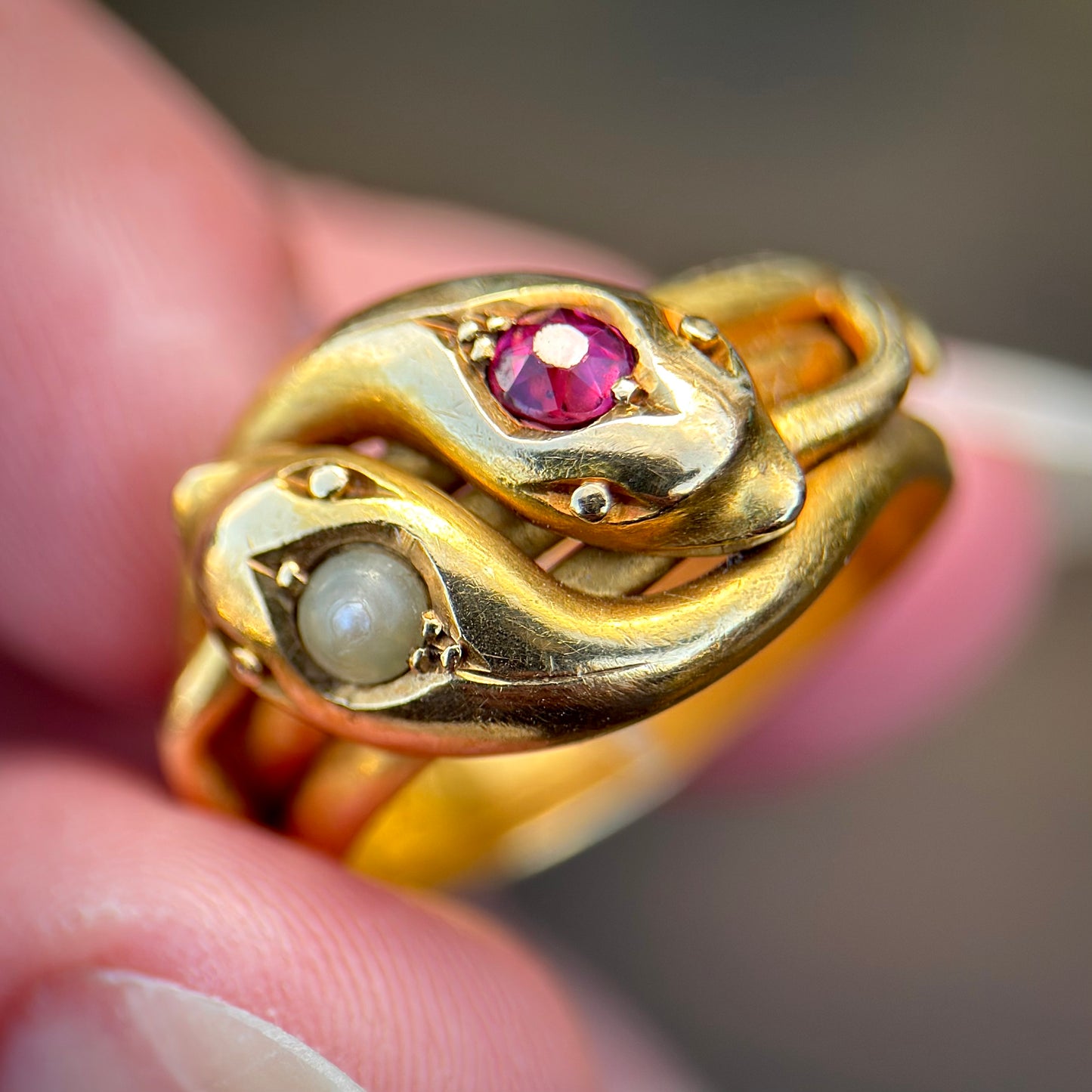 Museum Quality 18CT Gold Antique Victorian 1890 Double Headed Snake Ring