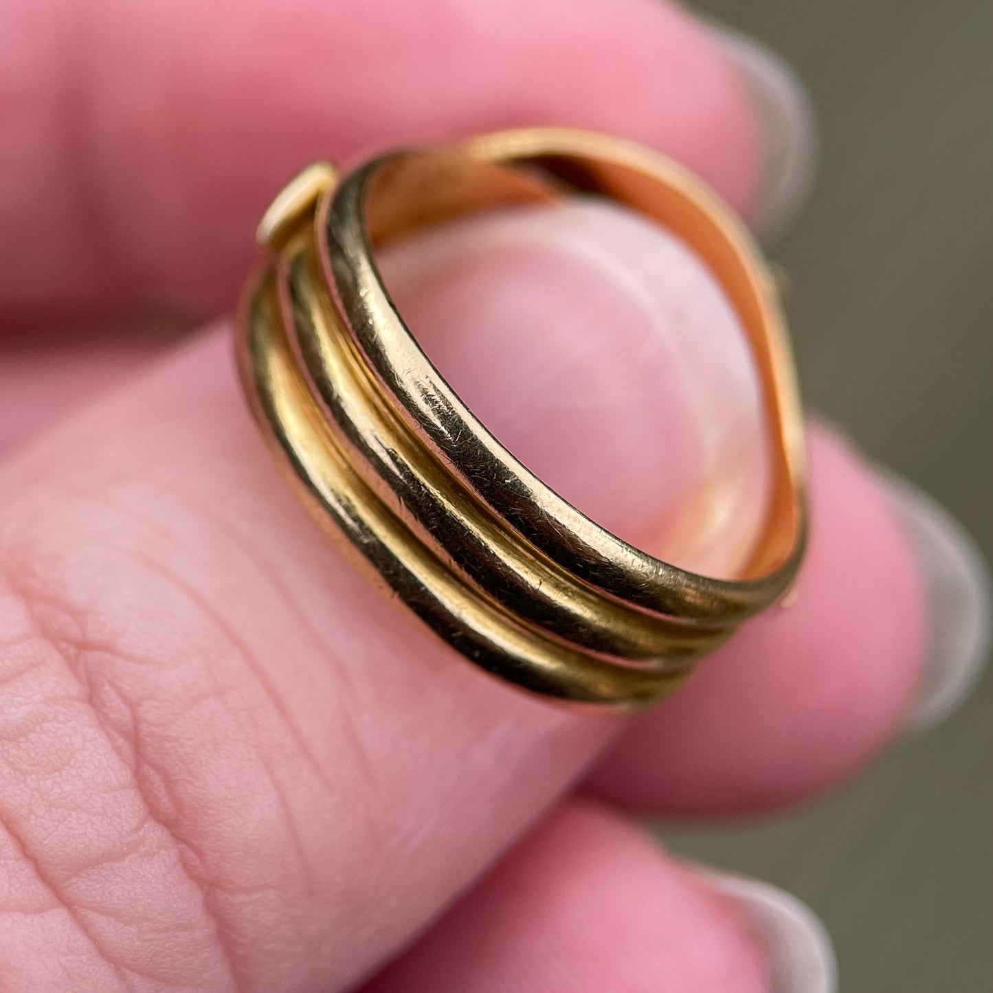 Museum Quality 18CT Gold Antique Victorian 1890 Double Headed Snake Ring