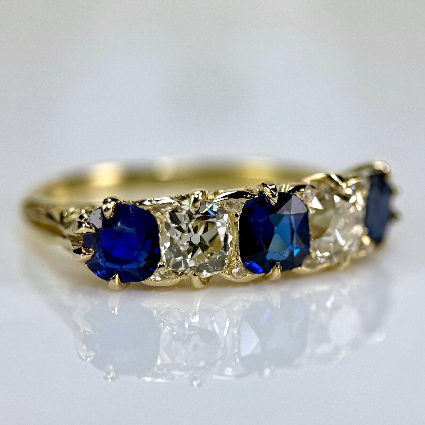 18ct Gold Antique Victorian 1.5ct Sapphire & 1ct Old Cut Diamond Five Stone Ring