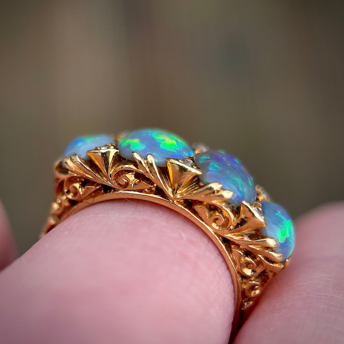 18CT Gold Large Antique Victorian Black Crystal Opal & Old Cut Diamond Ring