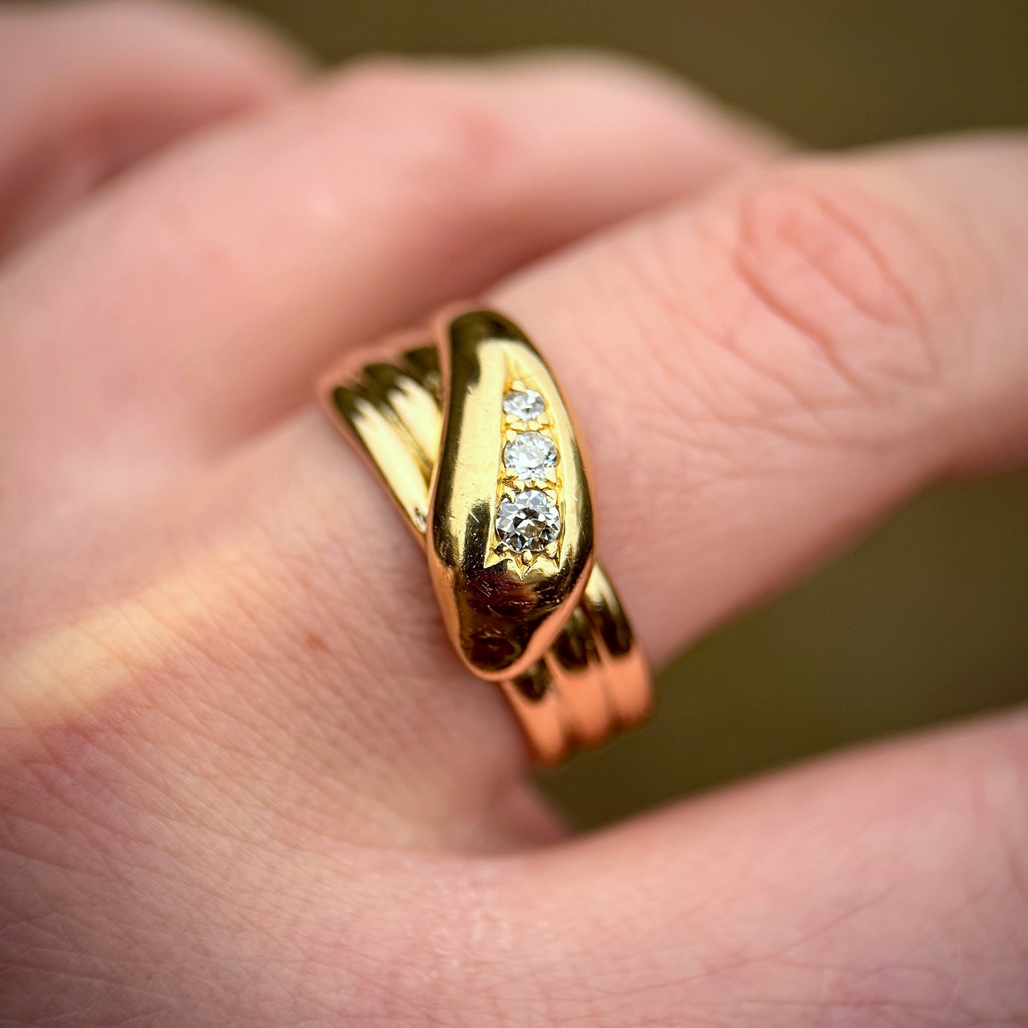 18CT Gold Antique Old Cut Diamond Snake Ring 9.2 grams