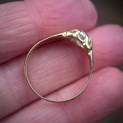 18ct gold Antique 0.80ct Old Cut Diamond Solitaire Gypsy Ring