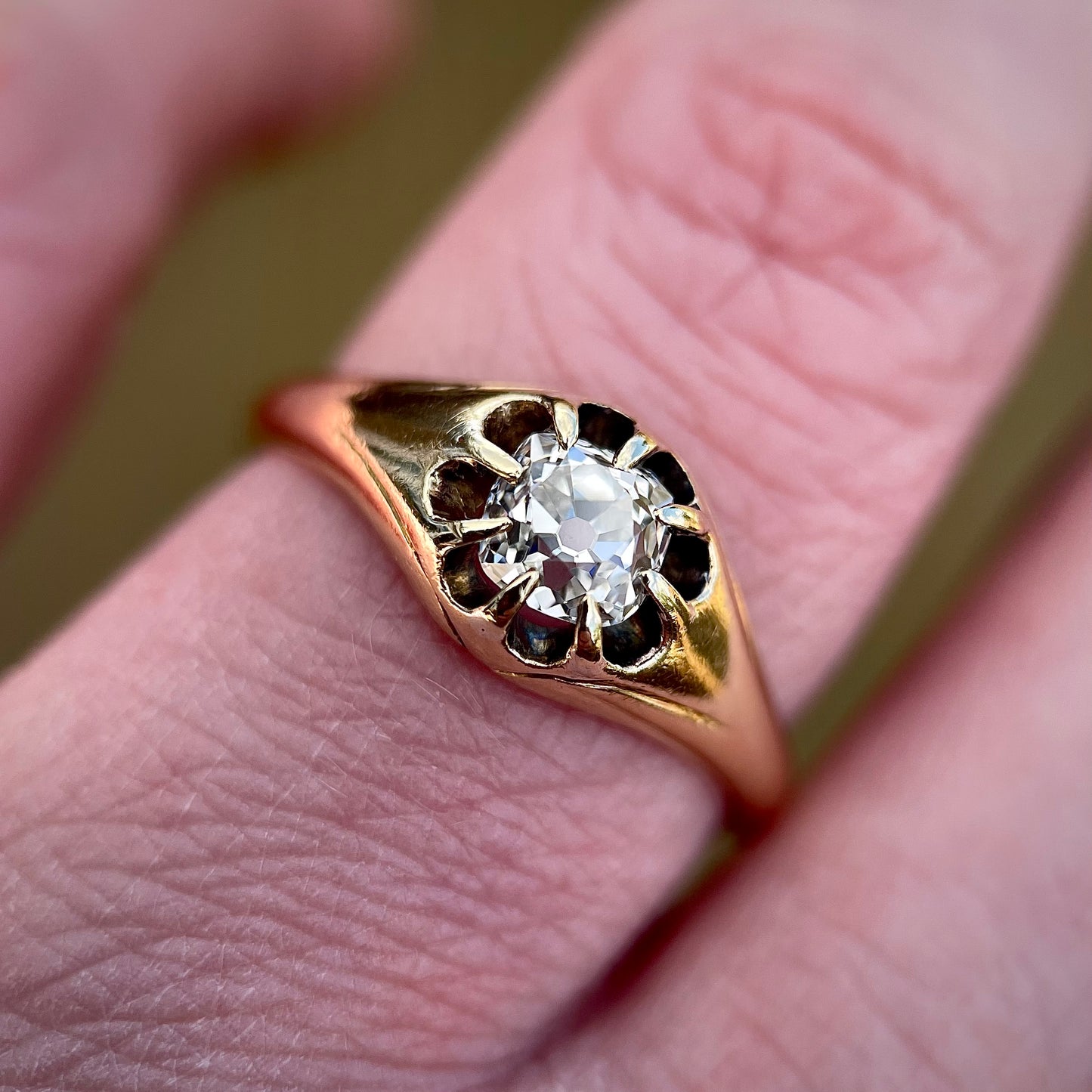 RARE 18ct Gold Antique 0.80ct Old Cut Peruzzi Diamond Solitaire Gypsy Ring