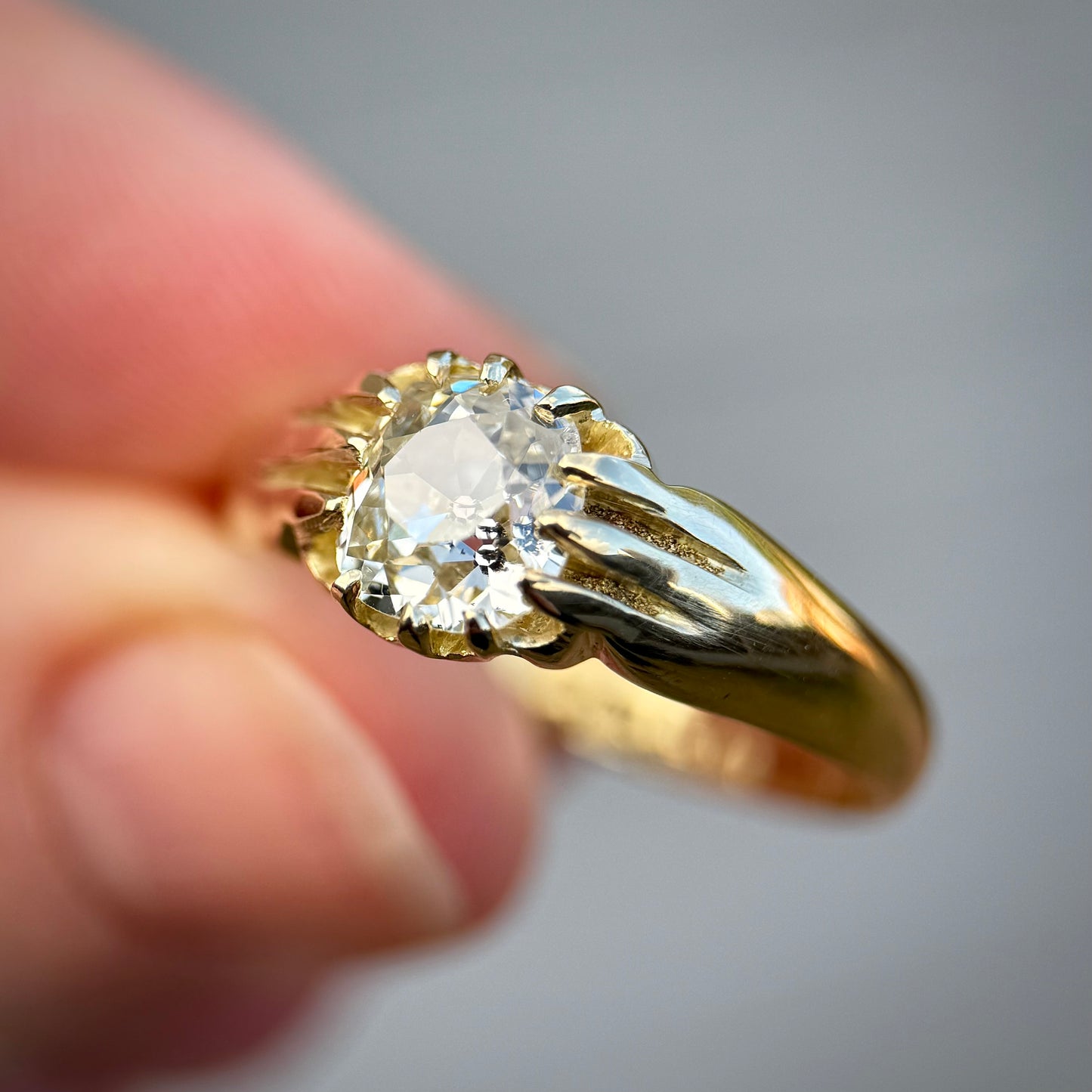 18ct Gold Antique Fully Hallmarked 1.21ct Old Cut Diamond gypsy Ring