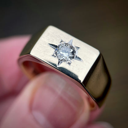 9CT Gold Diamond Solitaire Signet Gypsy Ring Heavy 9.7 grams Size U 1/2