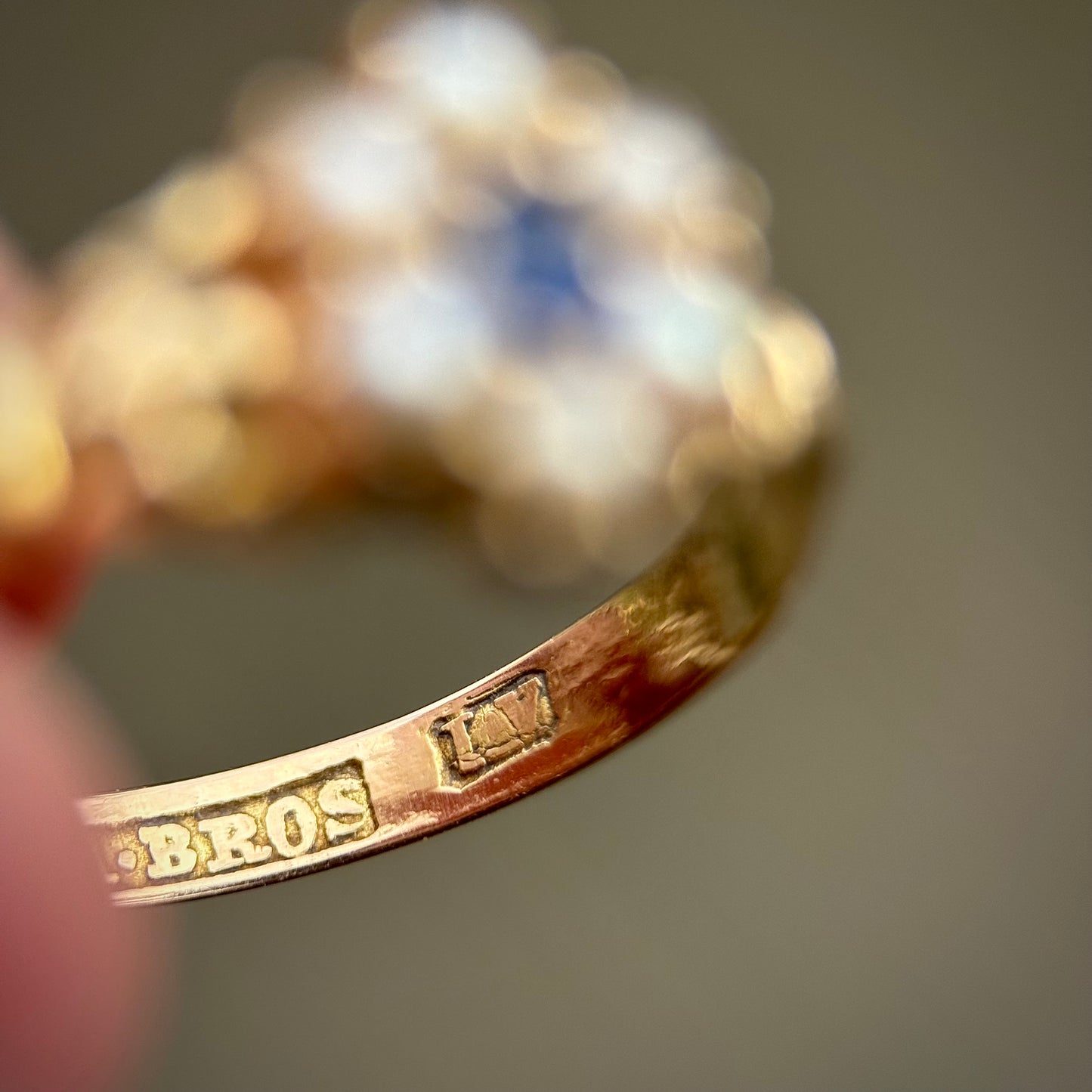 18ct Gold Antique Victorian Fully Hallmarked Sapphire & Pearl Daisy Cluster Ring