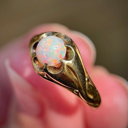 18CT Gold Antique Victorian Fiery Crystal Opal Solitaire Gypsy Ring Size L 1/2