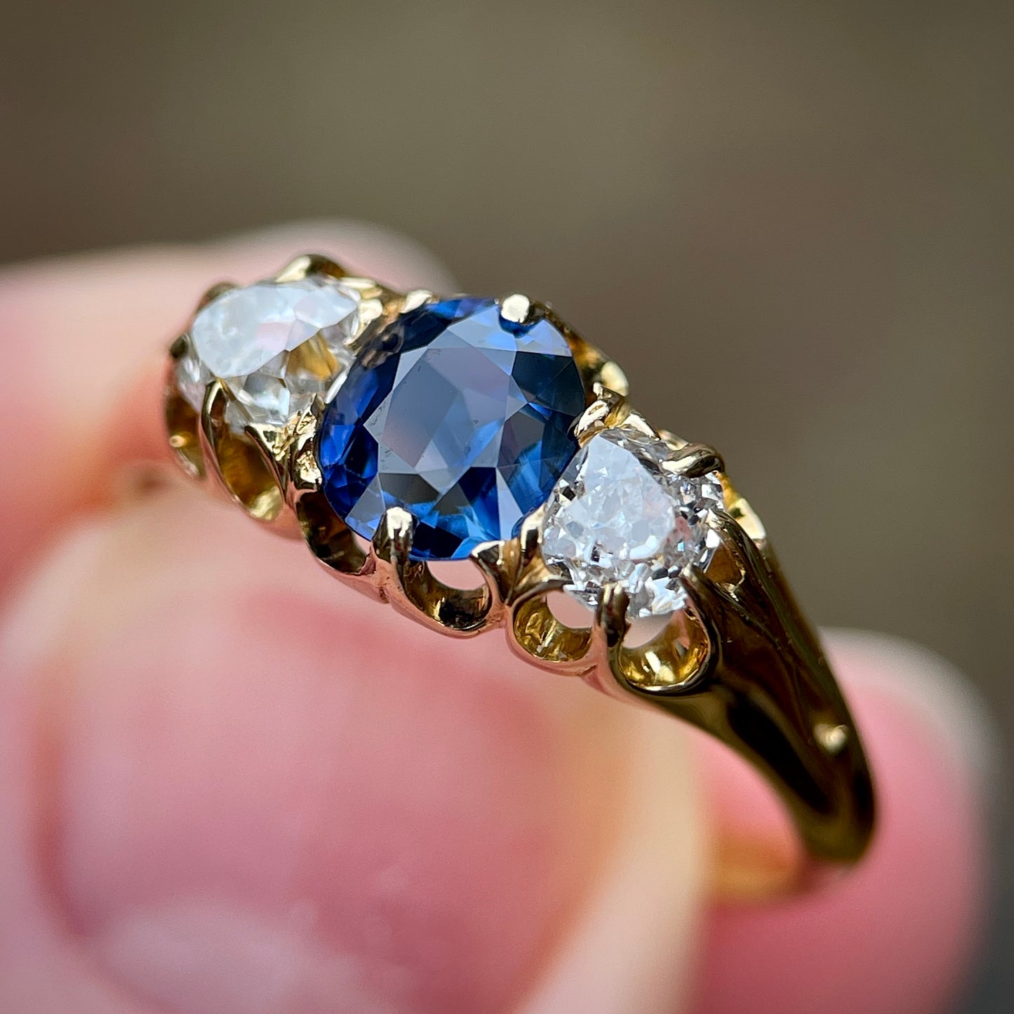 Antique Sapphire & Old Cut Diamond 3 Stone 18ct Yellow Gold Ring Size N