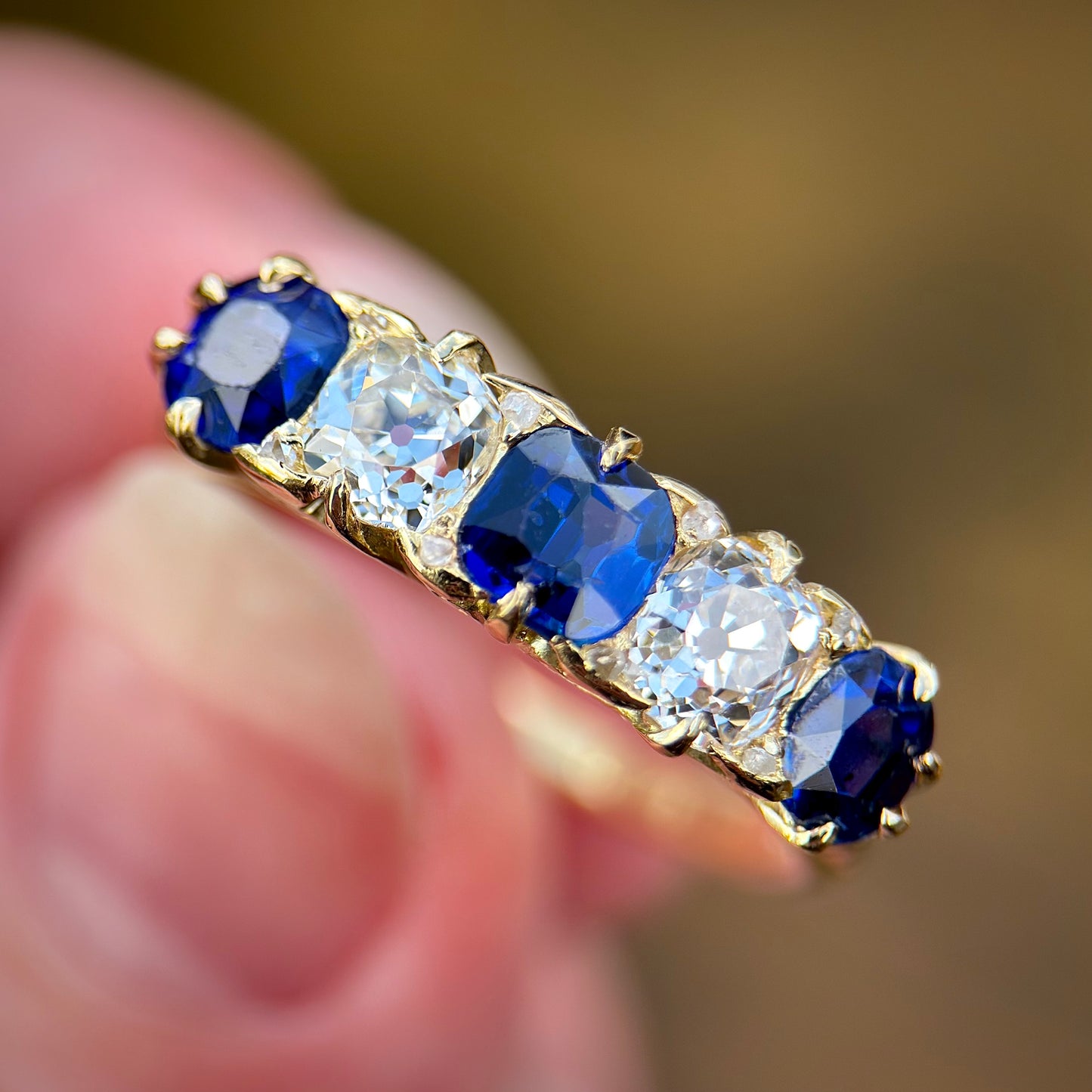 18ct Gold Antique Victorian 1.5ct Sapphire & 1ct Old Cut Diamond Five Stone Ring