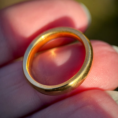 Antique Fully Hallmarked 22CT Gold Wedding ring band Size K Heavy 6.6 grams