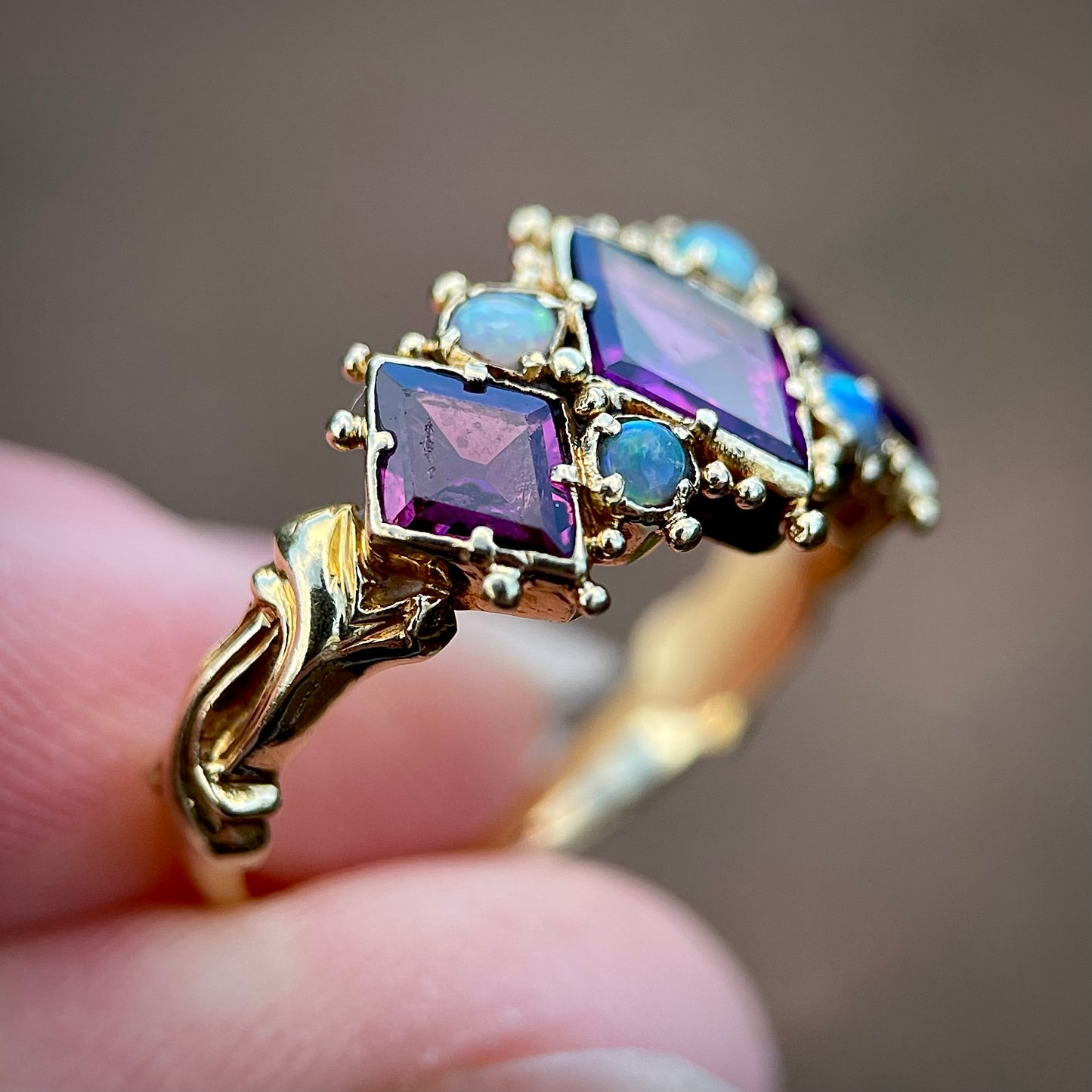 18ct Gold Antique Amethyst & Opal Art Nouveau Arts & Crafts Ring Size J