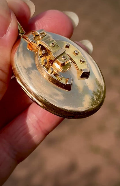 Large 15CT Gold Antique Victorian Horse shoe Pendant Memorial Locket 22.8 grams
