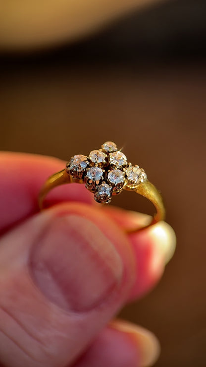 18ct Gold Antique 0.32ct Old Cut Diamond Eight Stone Ring Size L 1/2